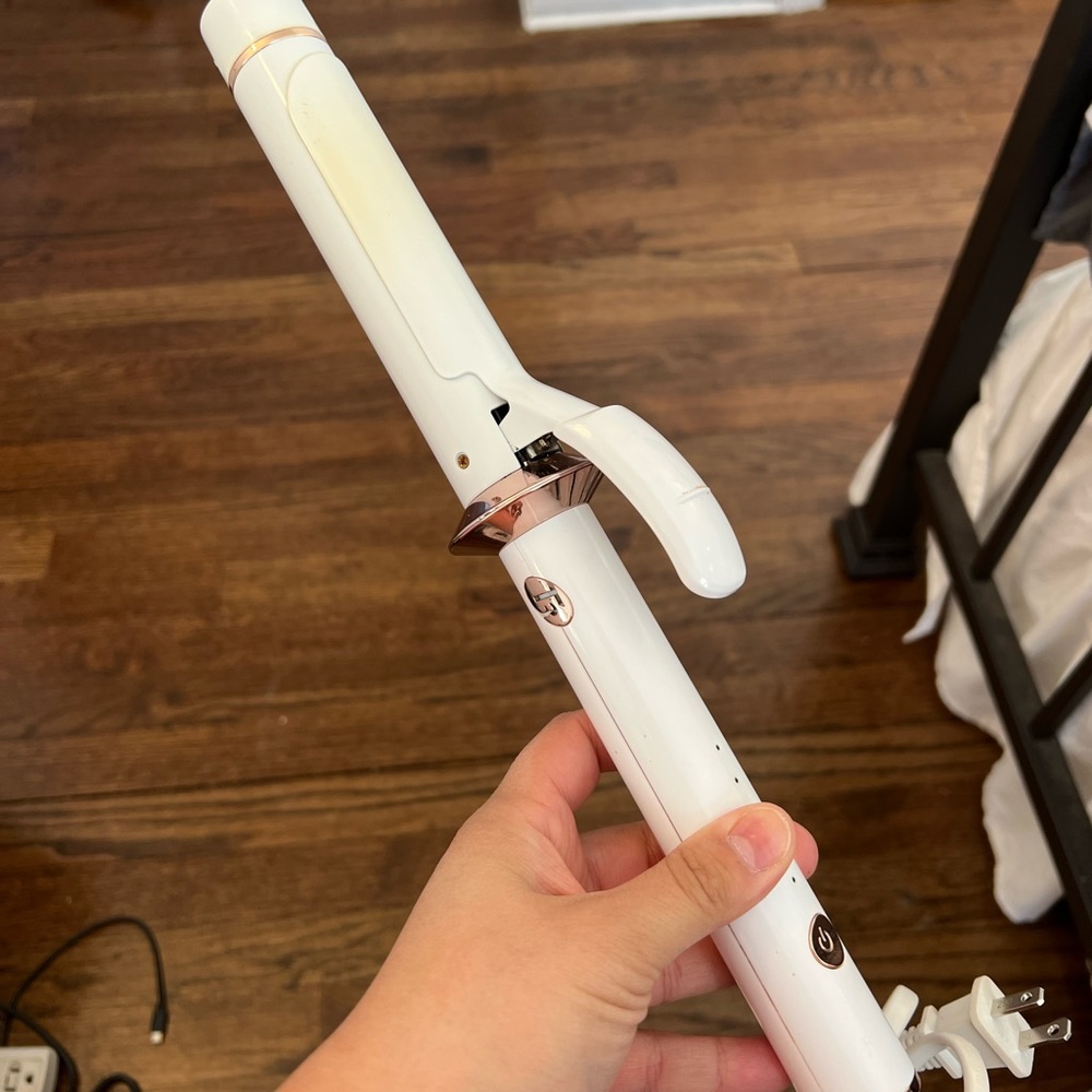 T3 1.25” curling iron